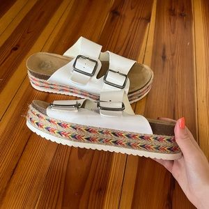 True Craft platform sandal